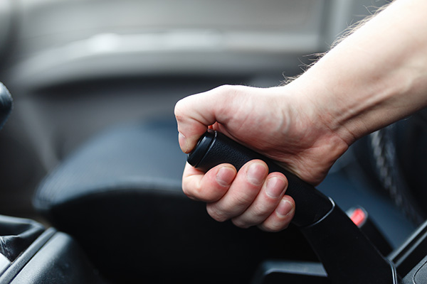 4 Reasons Your Parking Brake Is Not Holding the Car | 5 Star Auto Service